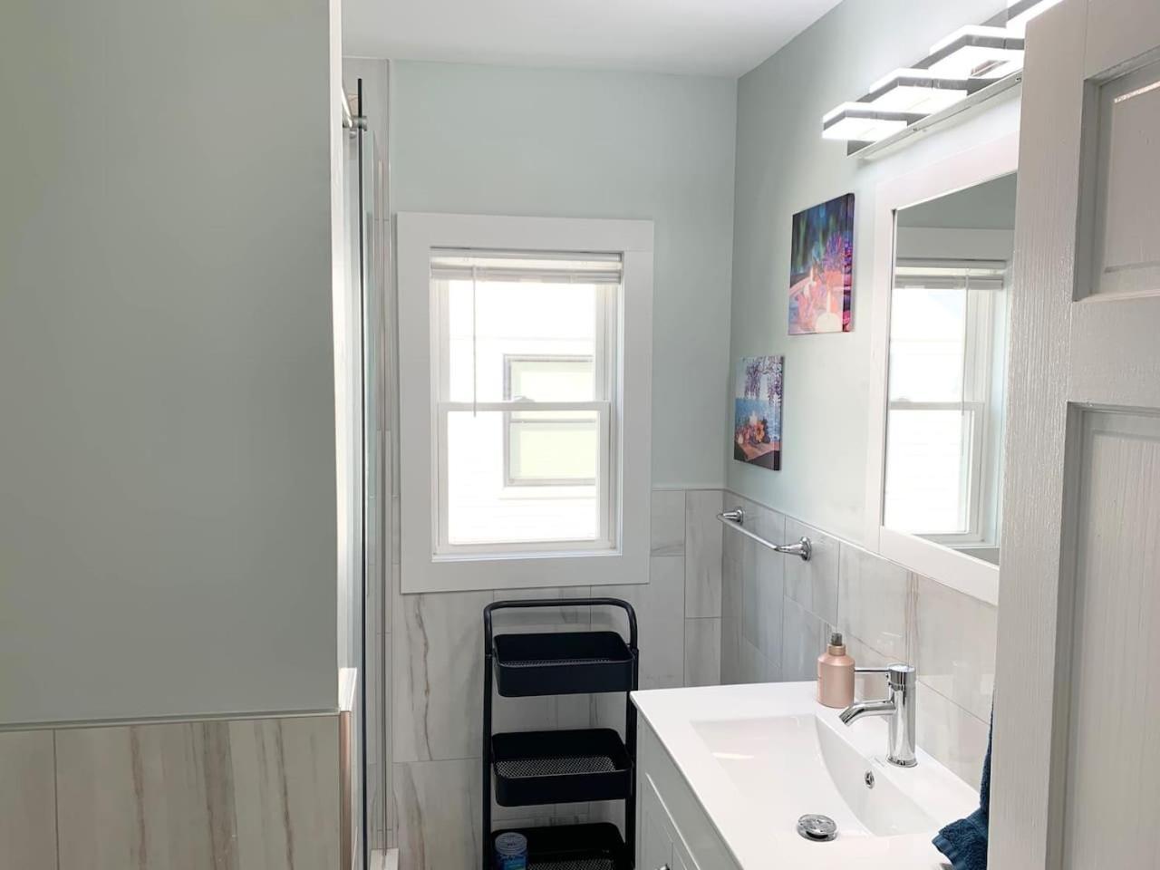 Newly Renovated 2 Bedroom Downtown Apt, Family Getaway. Montclair Exterior foto
