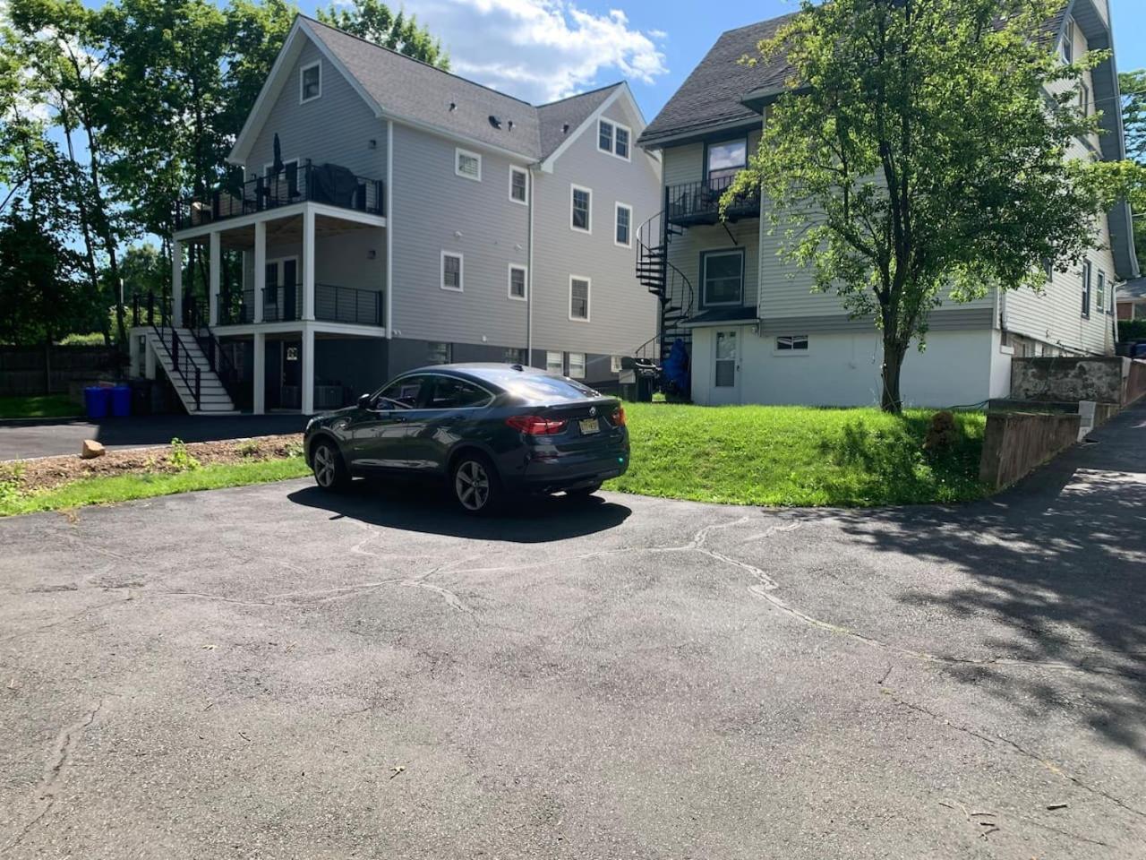 Newly Renovated 2 Bedroom Downtown Apt, Family Getaway. Montclair Exterior foto
