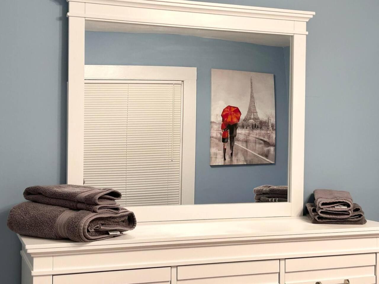 Newly Renovated 2 Bedroom Downtown Apt, Family Getaway. Montclair Exterior foto