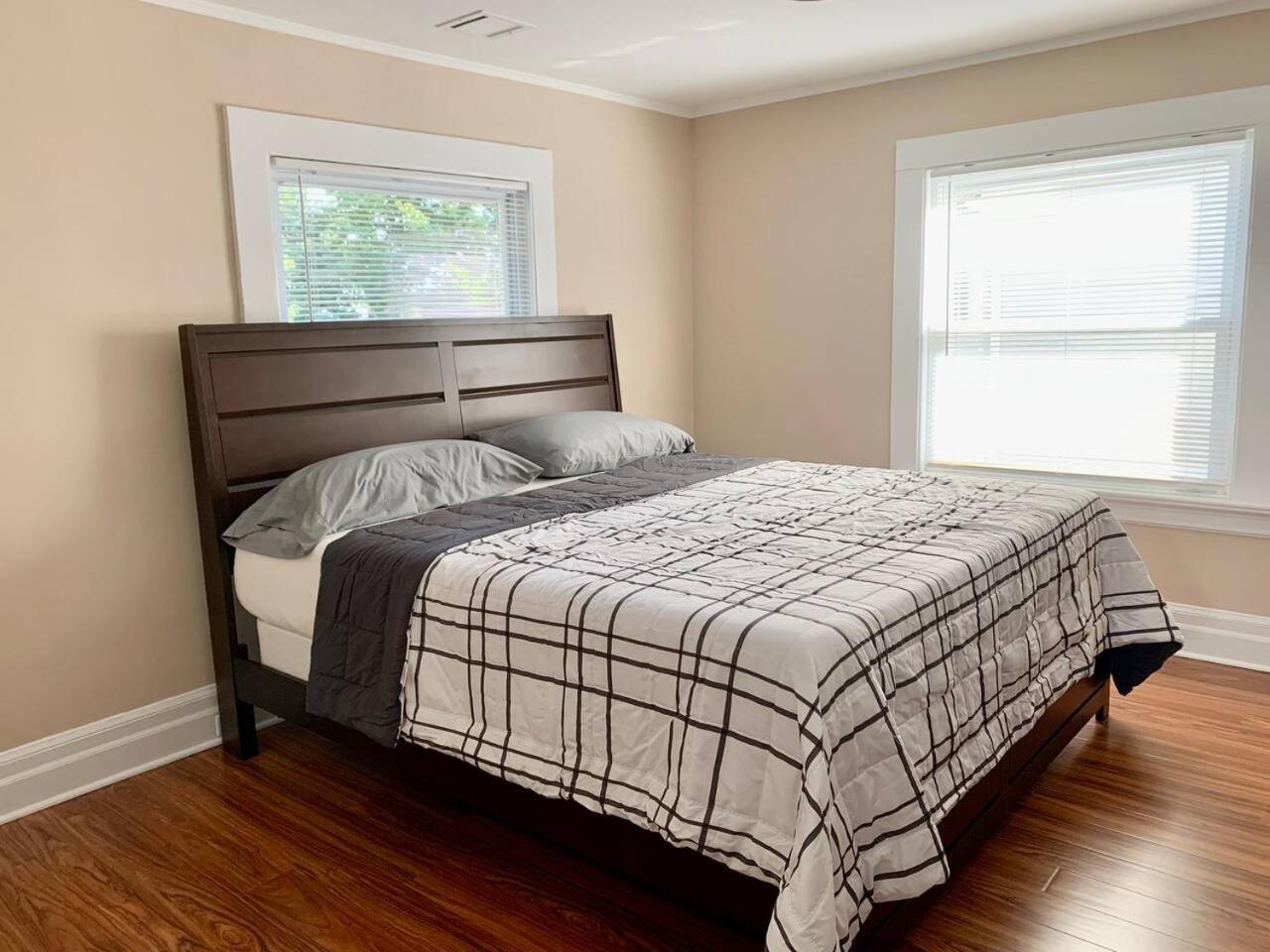 Newly Renovated 2 Bedroom Downtown Apt, Family Getaway. Montclair Exterior foto