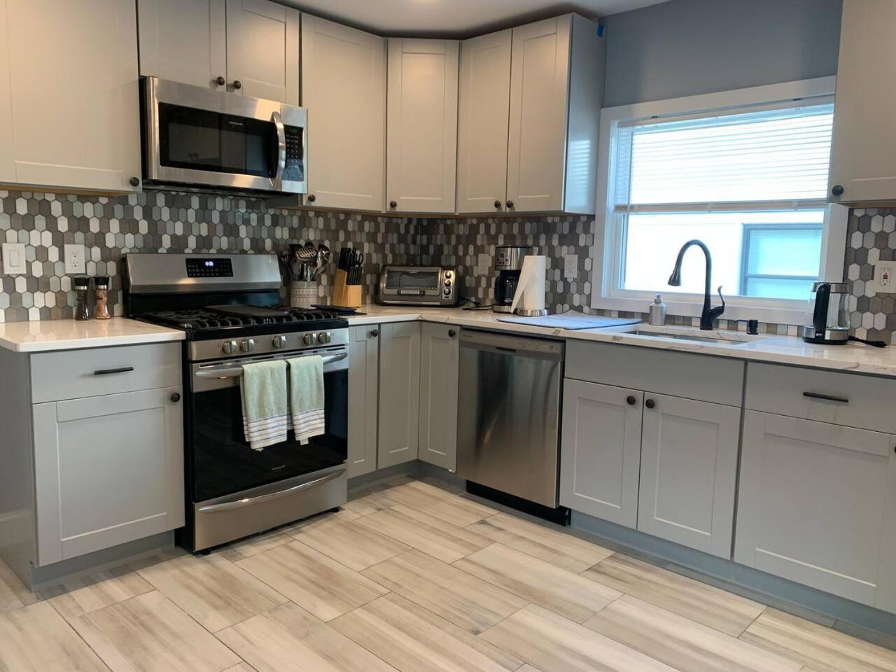 Newly Renovated 2 Bedroom Downtown Apt, Family Getaway. Montclair Exterior foto